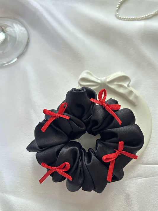 Noir & Ribbon