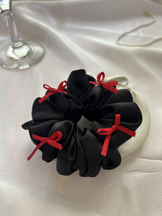 Noir & Ribbon