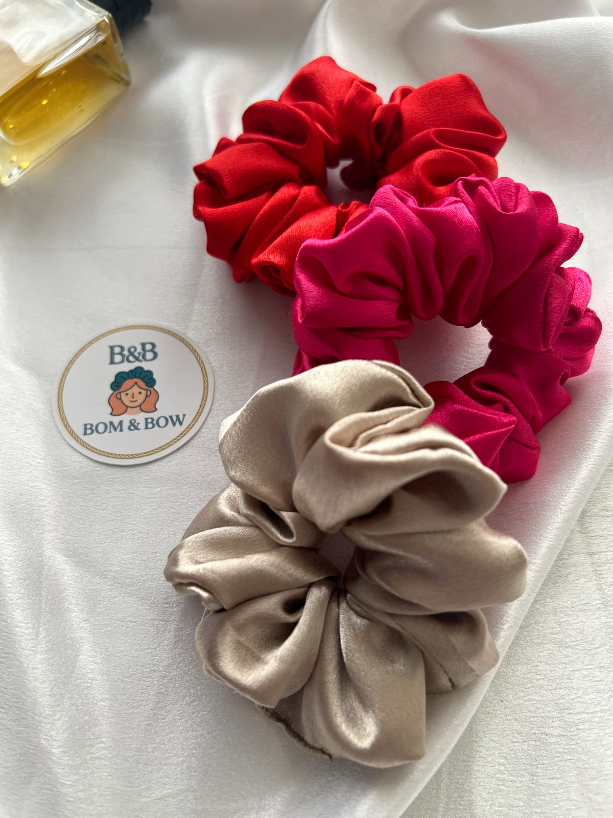 Premium pink wine black scrunchie set
