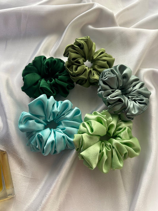 The Verdant Breeze Collection – 5-Piece Satin Essential Set