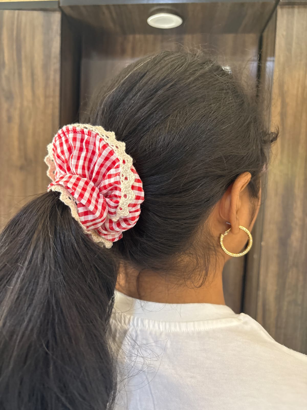 The Picnic Sweetheart – Vintage Gingham & Lace Scrunchie